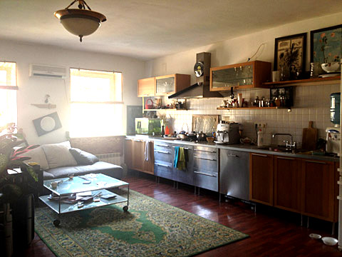 ��� ����